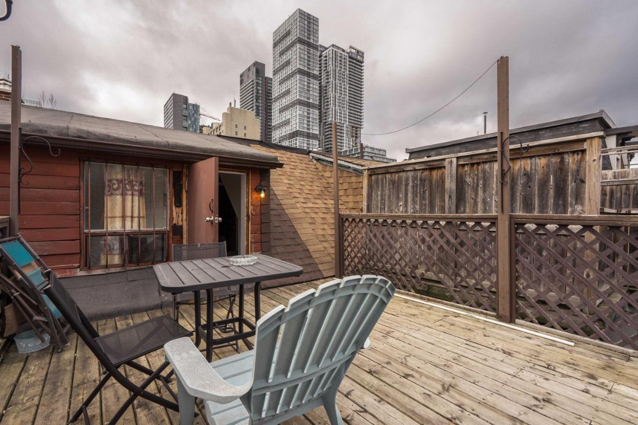 Guests House Toronto Exterior photo